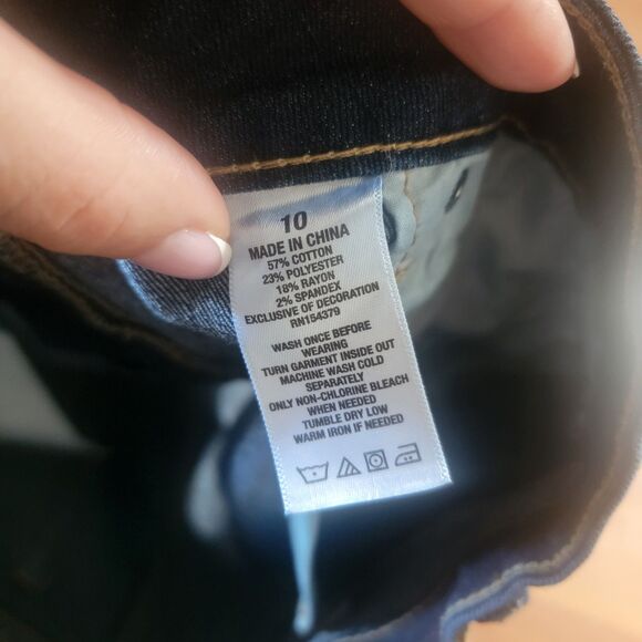 Aeropostale Midi Shorts Size 10 - Picture 5 of 5